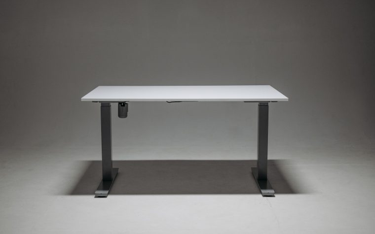 Bureau assis debout avec moteur ergonomique ajustable